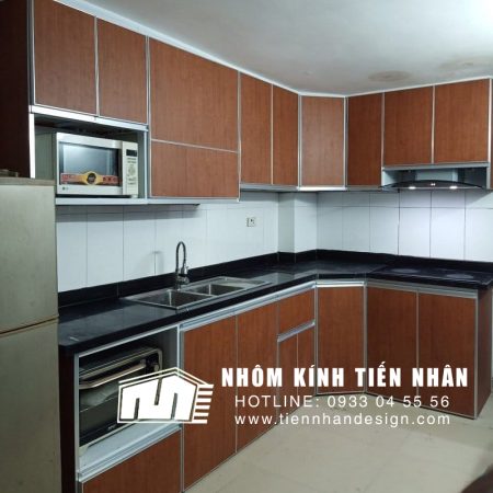 Tủ bếp nhôm kính giả vân gỗ