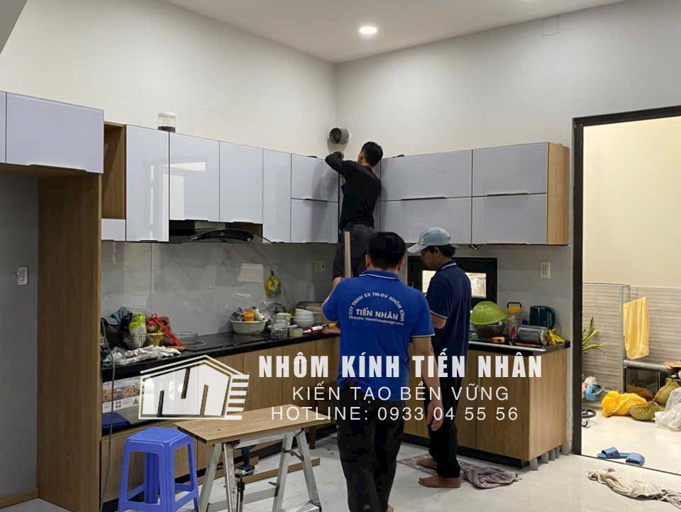 Thi công Tủ Bếp Nhôm Cánh Kính Cường Lực tại Bình Dương Uy Tín #1 – Bảo Hành Lên Đến 10 Năm
