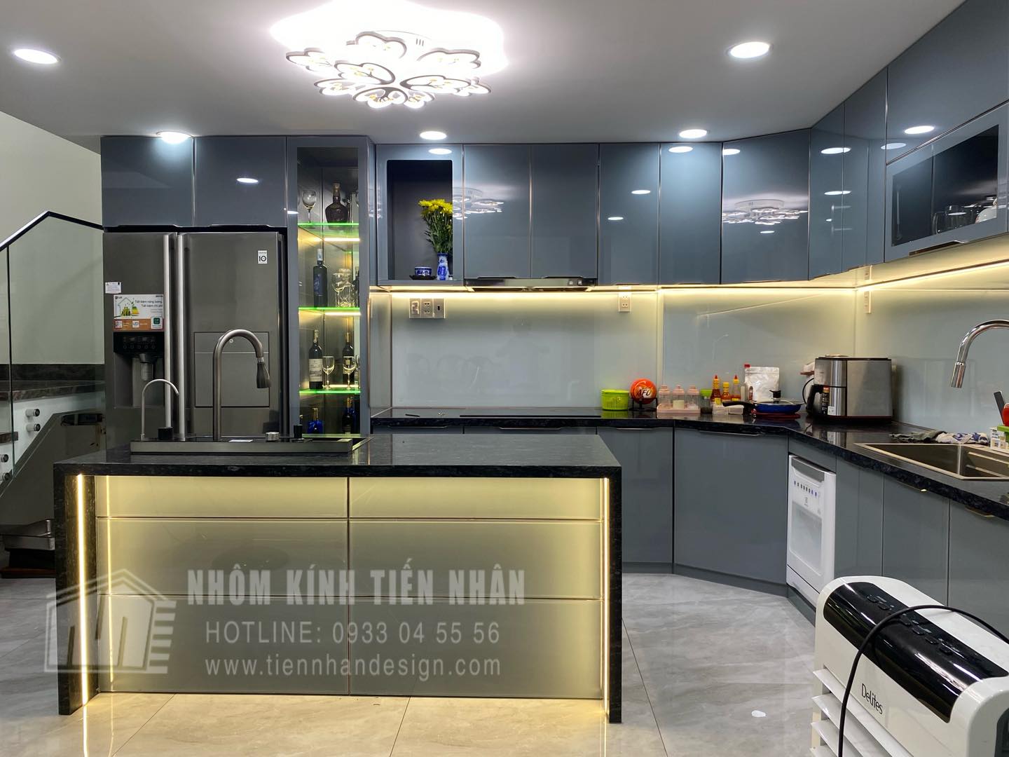 496922394_1173043557954850_2986303110993604216_n Tủ Bếp Nhôm Cánh Kính Tiến Nhân