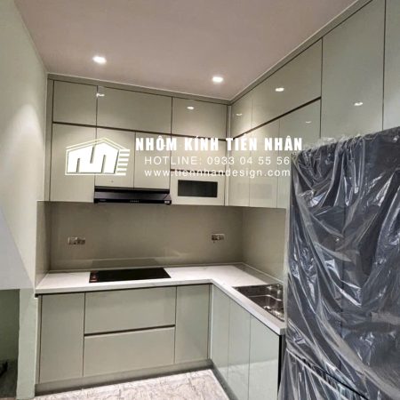 làm tủ bếp nhôm kính TPHCM