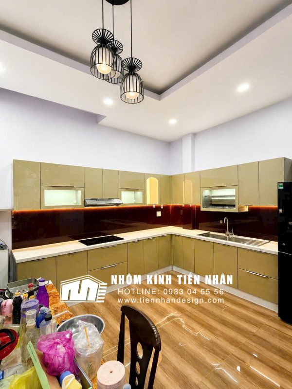 thi công tủ bếp nhôm kính TPHCM