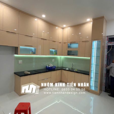 mẫu tủ bếp nhôm kính đẹp giá rẻ