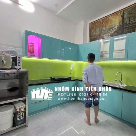mẫu tủ bếp nhôm kính đẹp giá rẻ